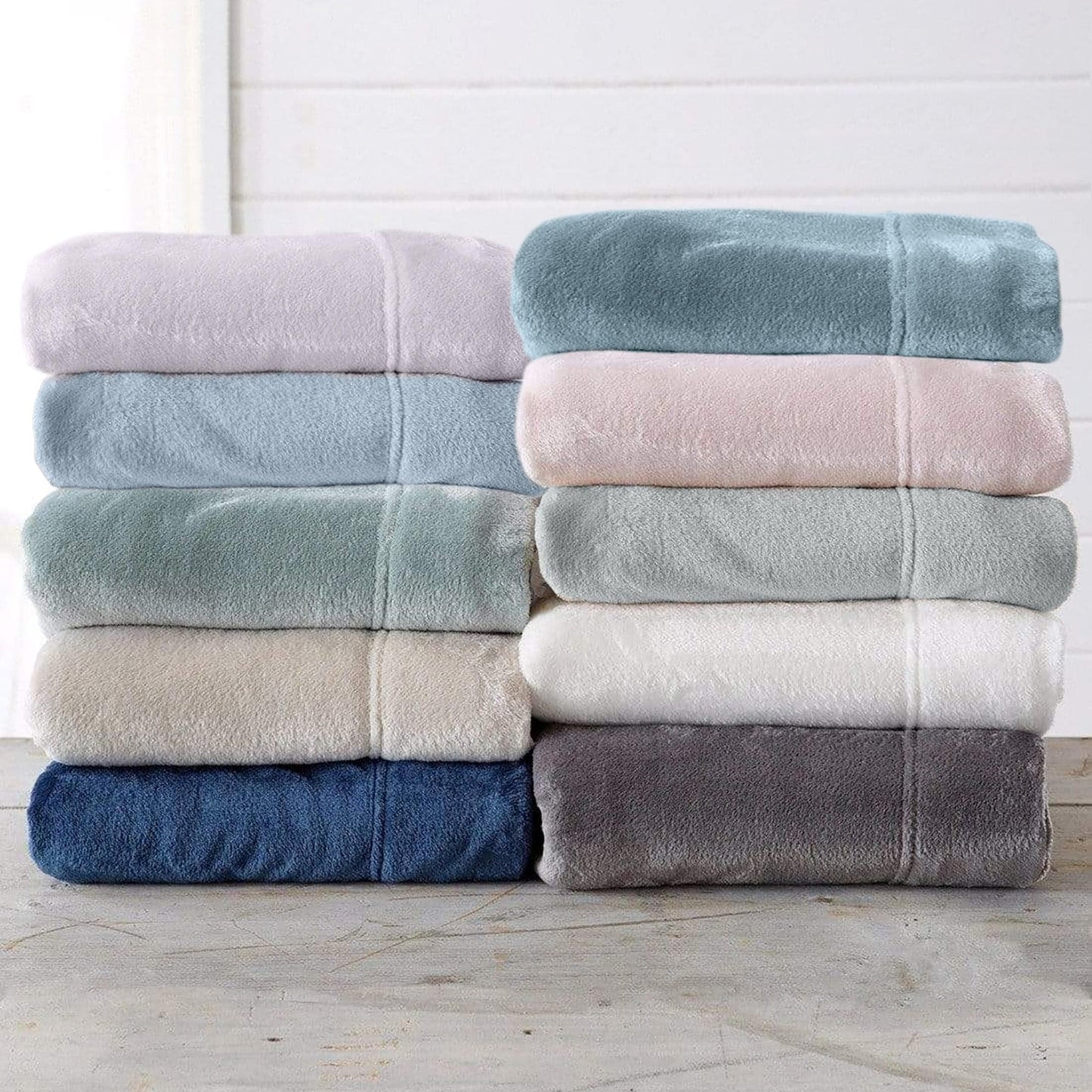 Ultra Soft Velvet Plush Bed Sheets and Luxe