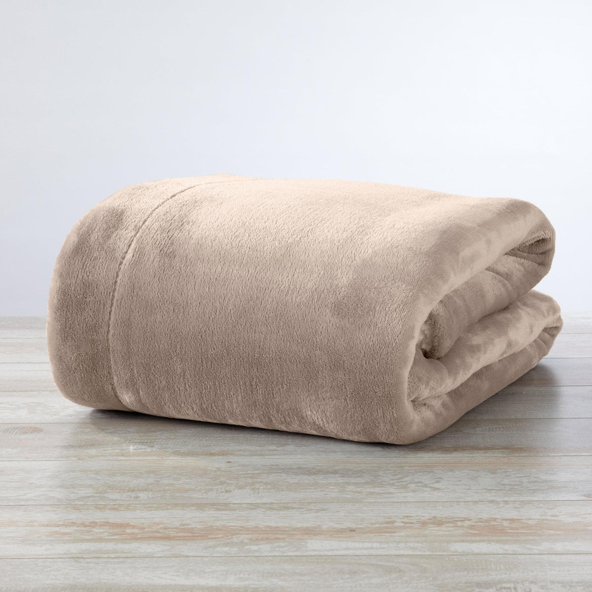 Velvet Plush Sherpa Luxury Bed Blanket Kinsley Collection beige Great Bay Home on Tampa Home & Garden Store
