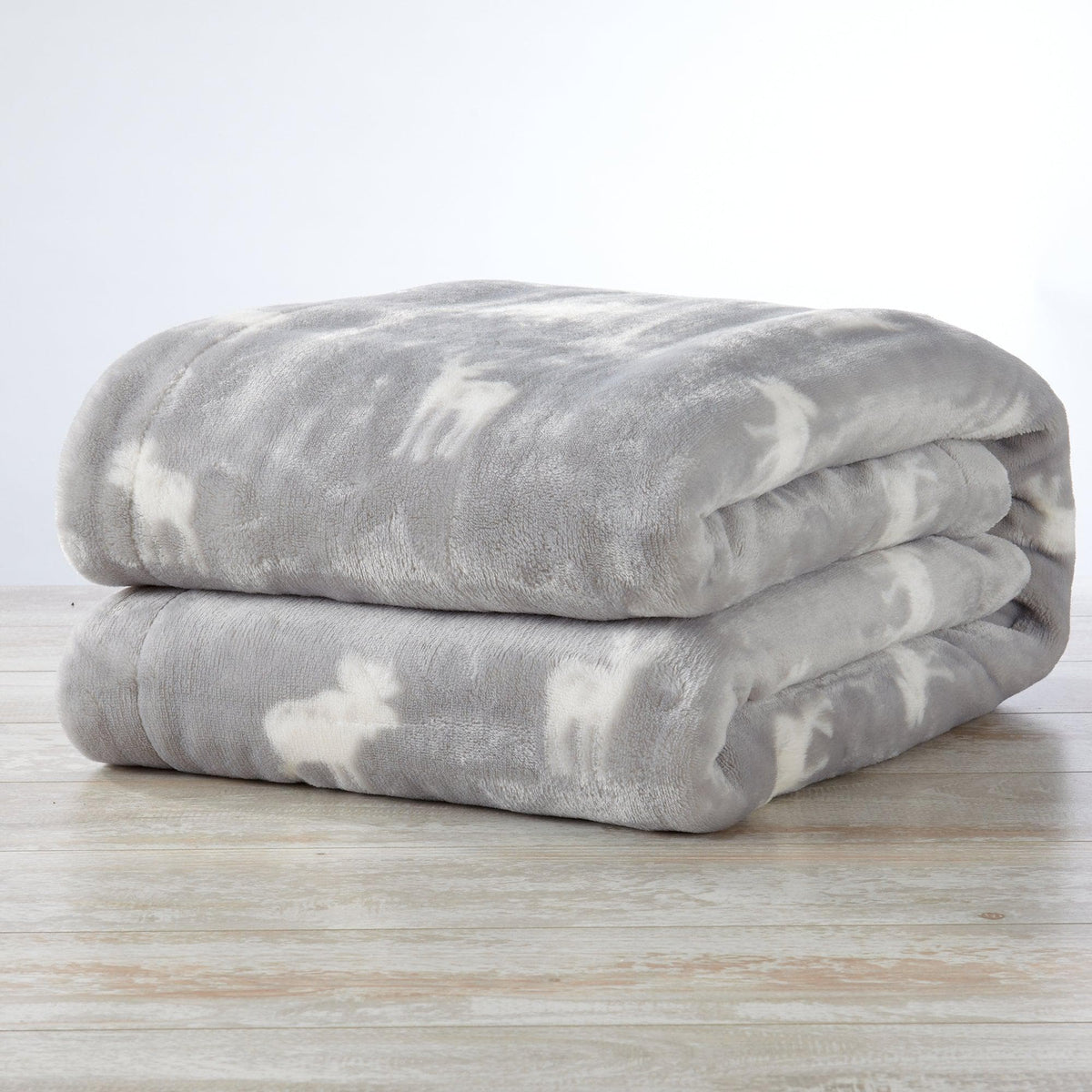 Velvet plush sherpa bed blanket gray with white cloud pattern, Great Bay Home, Kinsley Collection on Tampa Home & Garden Store