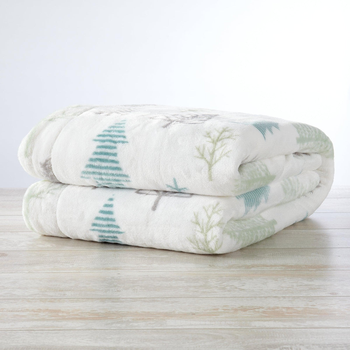 Velvet Plush Sherpa luxury bed blanket, Great Bay Home, Kinsley Collection, teal palm print on Tampa Home & Garden Store