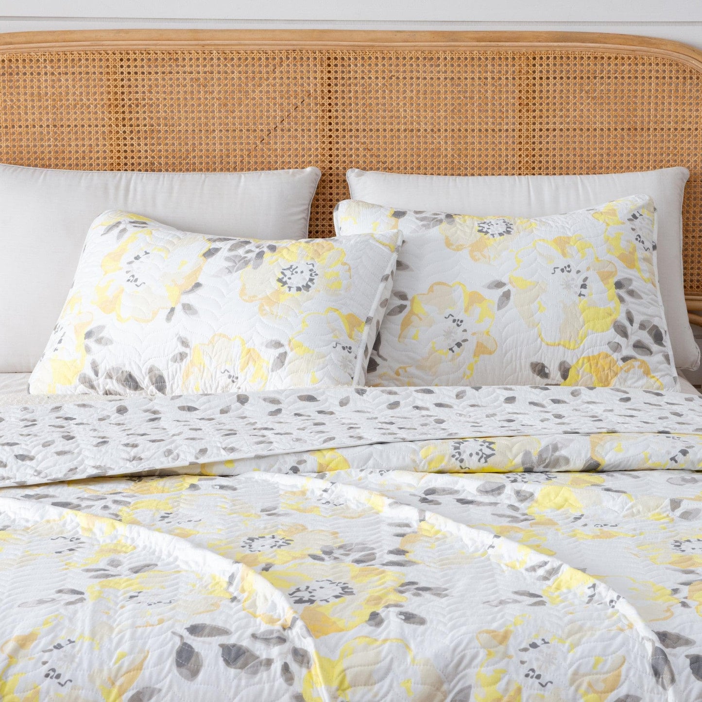 Helene Collection Floral Quilt Set with Shams