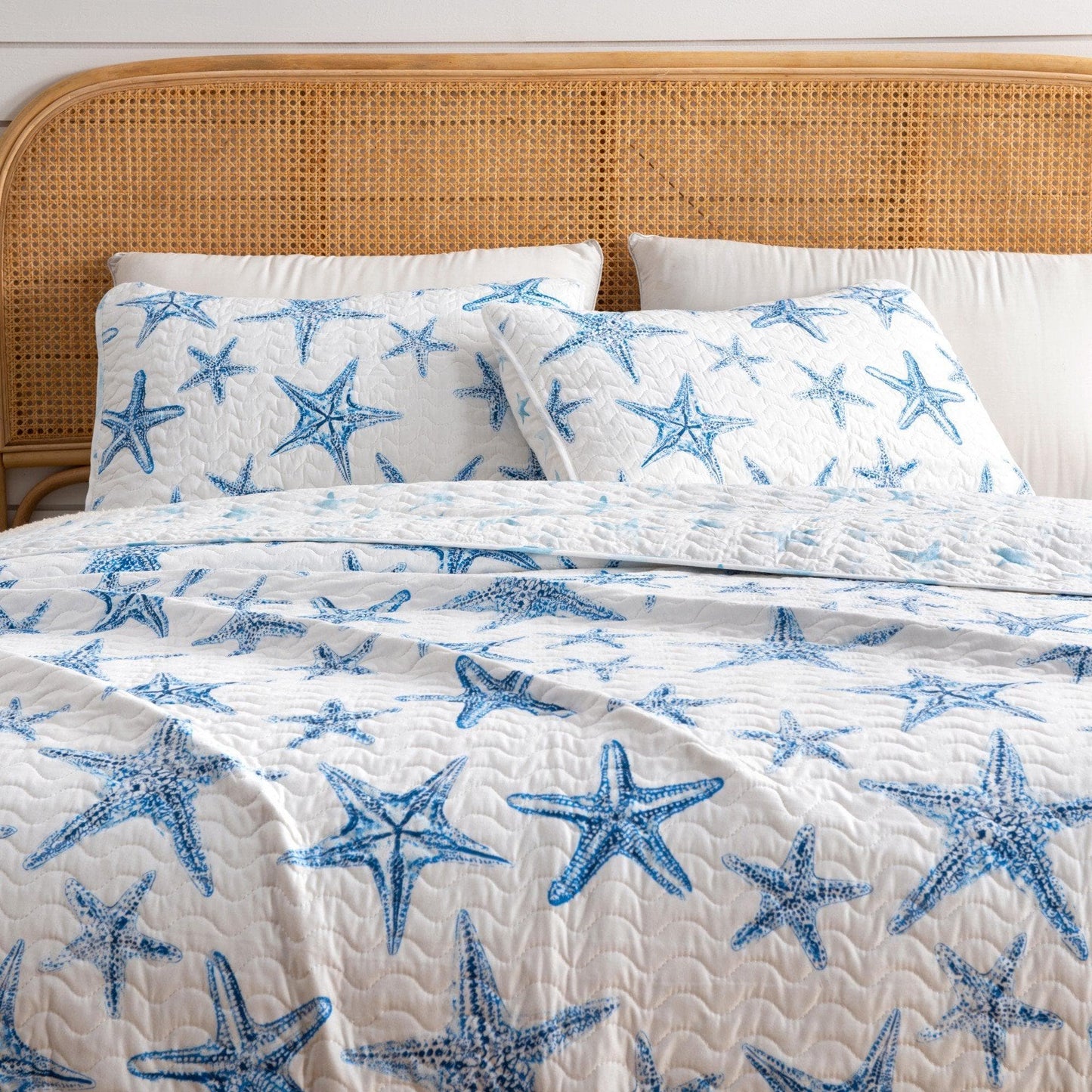 Blue Seashell Coastal Microfiber Quilt Set