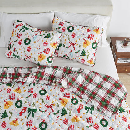 Colorful Holiday Quilt Set Great Bay Home, Christmas print with wreaths, 2 shams Tampa on Tampa Home & Garden Store