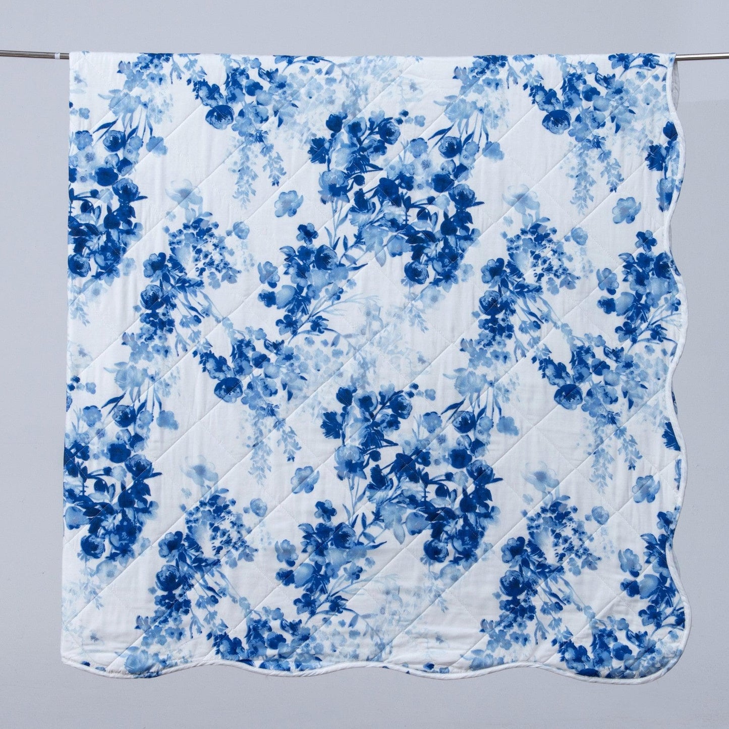 Watercolor Leaves Quilt Set and Cotton Blend
