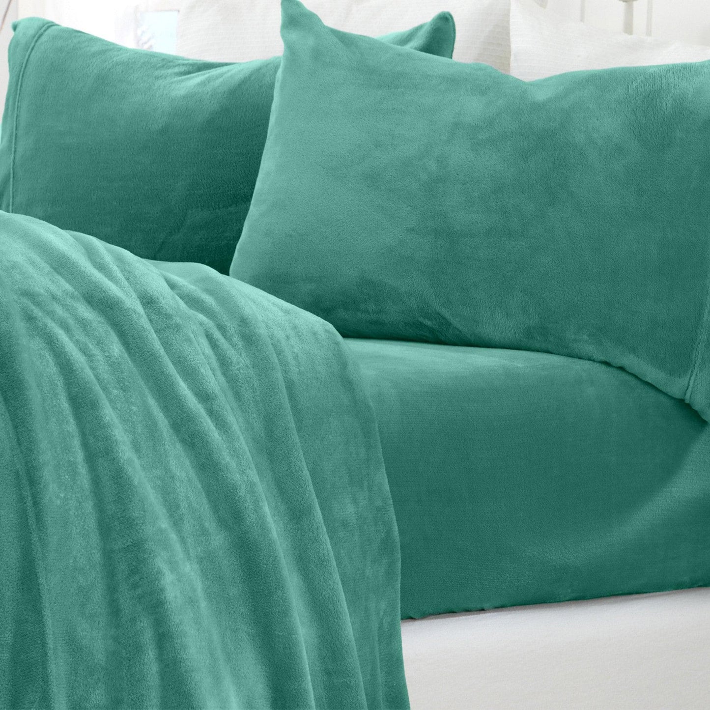 Ultra Soft Velvet Plush Bed Sheets and Luxe