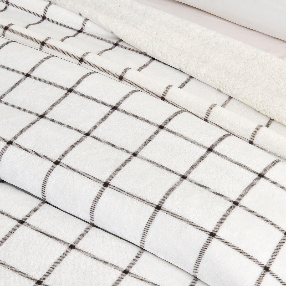 Velvet Plush Sherpa Bed Blanket white plaid, Great Bay Home Kinsley Collection on Tampa Home & Garden Store