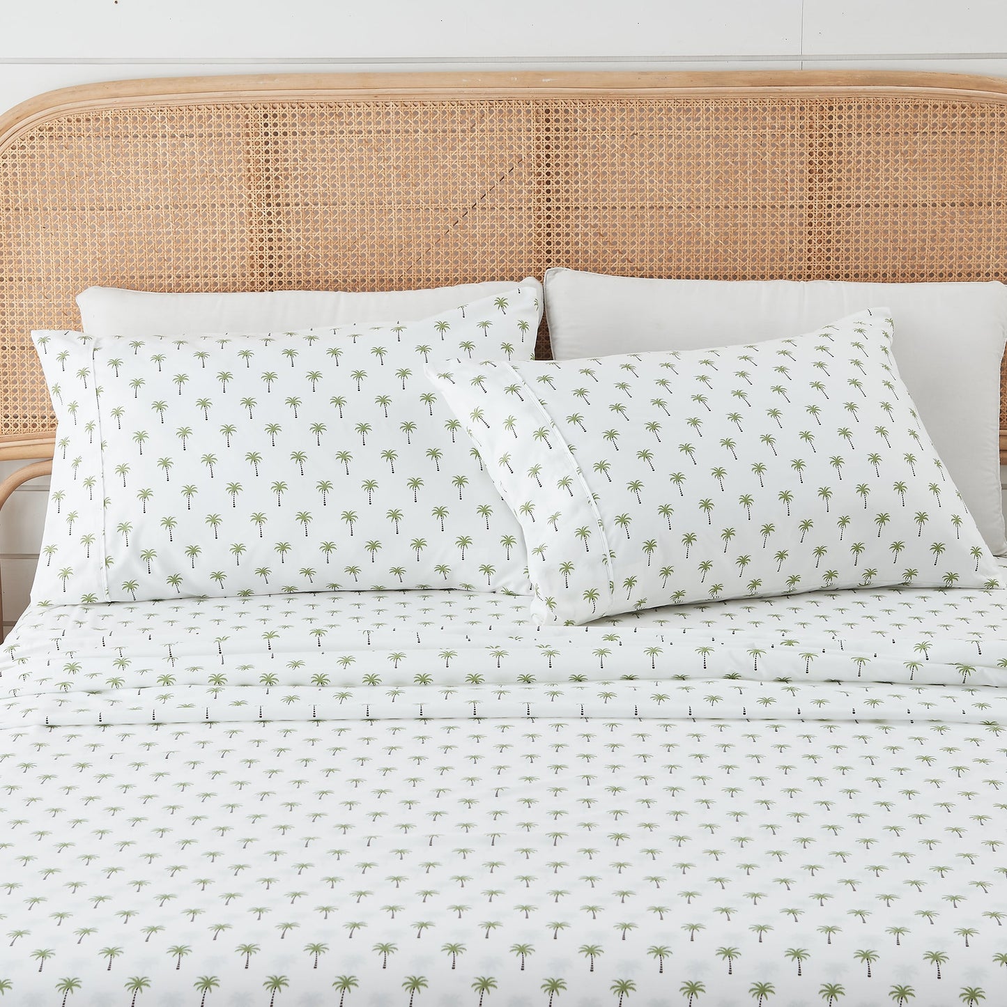 Lightweight Coastal Printed Sheet Set and Covers