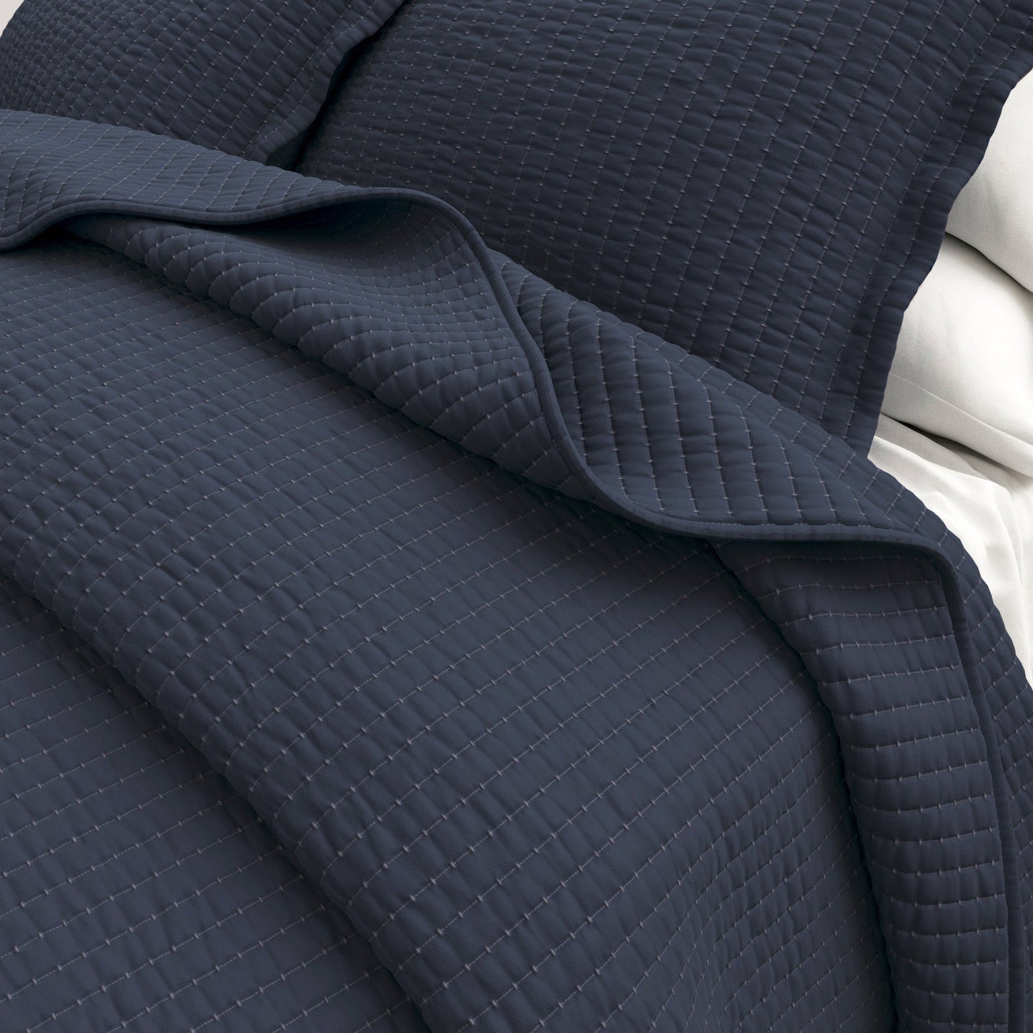 the Alicia Solid Quilt and Classic Stitch Set