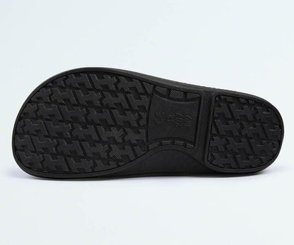 Stevvex non-slip waterproof kitchen slippers sole with textured rubber tread, black bottom on Tampa Home & Garden Store