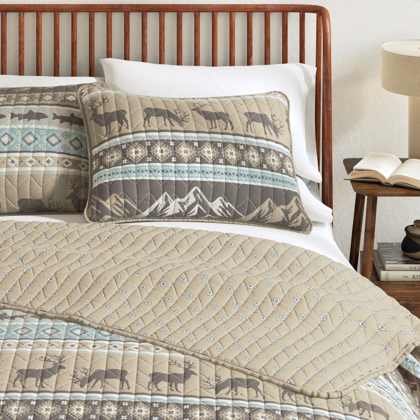 Yosemite Lodge and Reversible Mountain Quilt