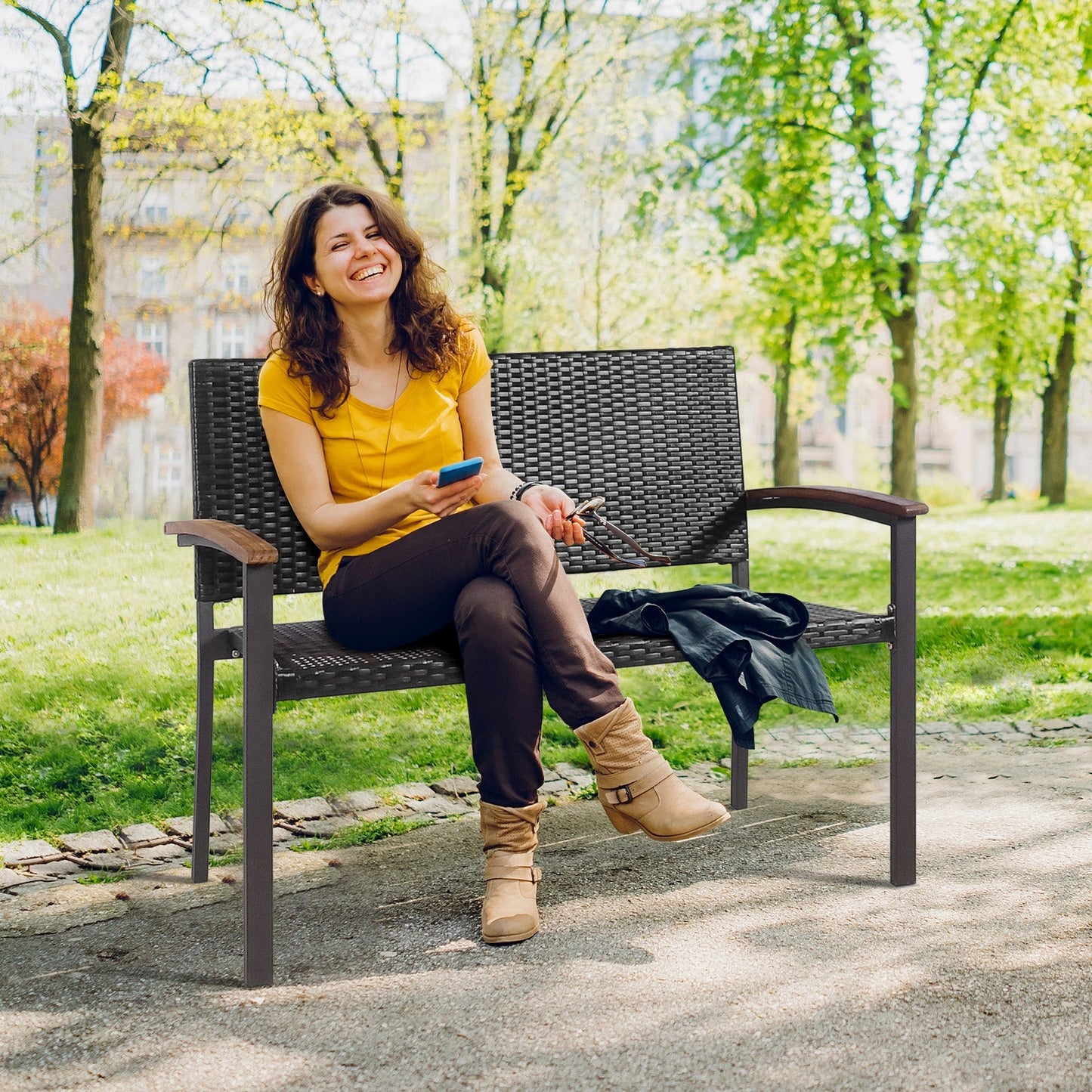 Banco de mimbre de ratán para patio exterior con reposabrazos para jardín