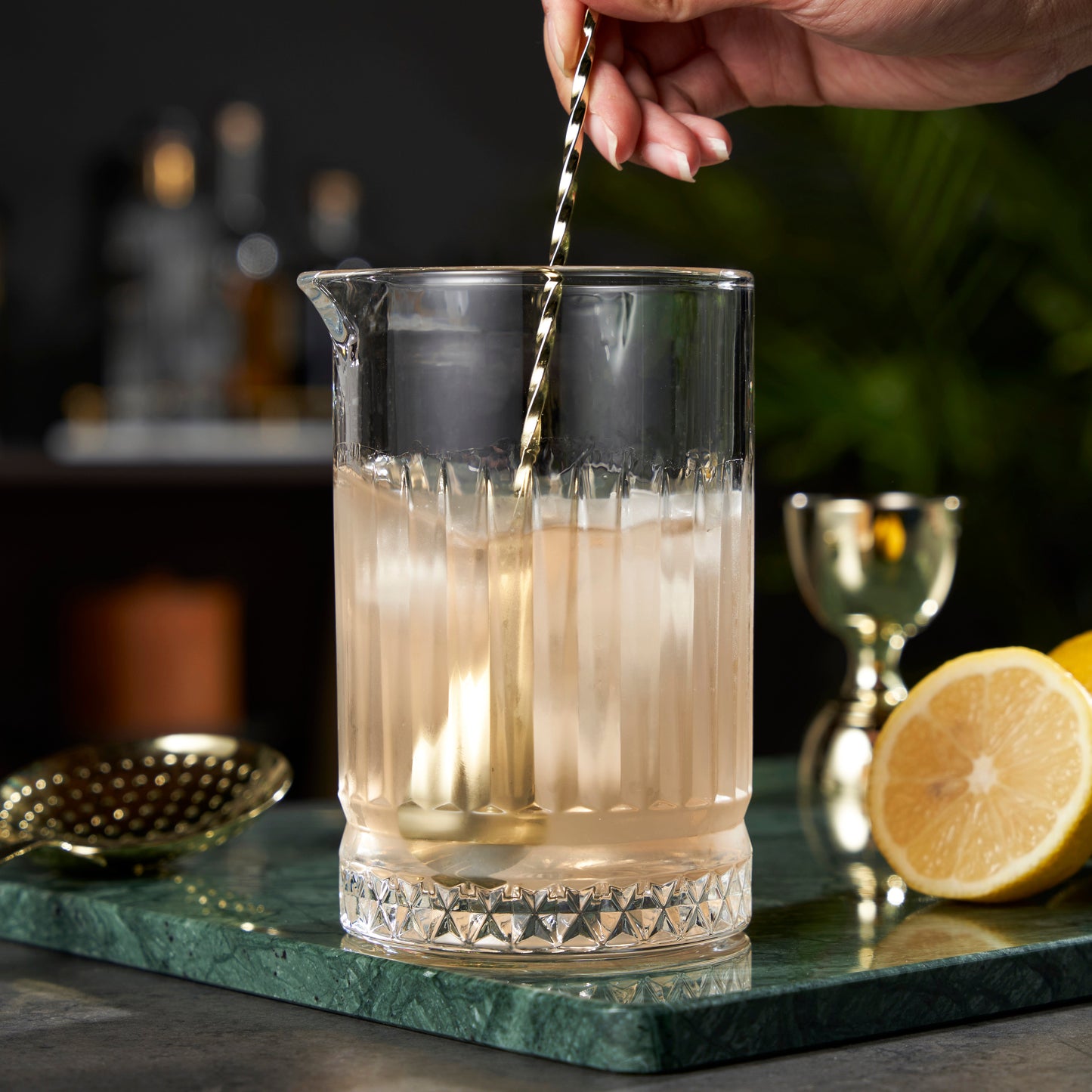Professional Pedestal Crystal Mixing Glass