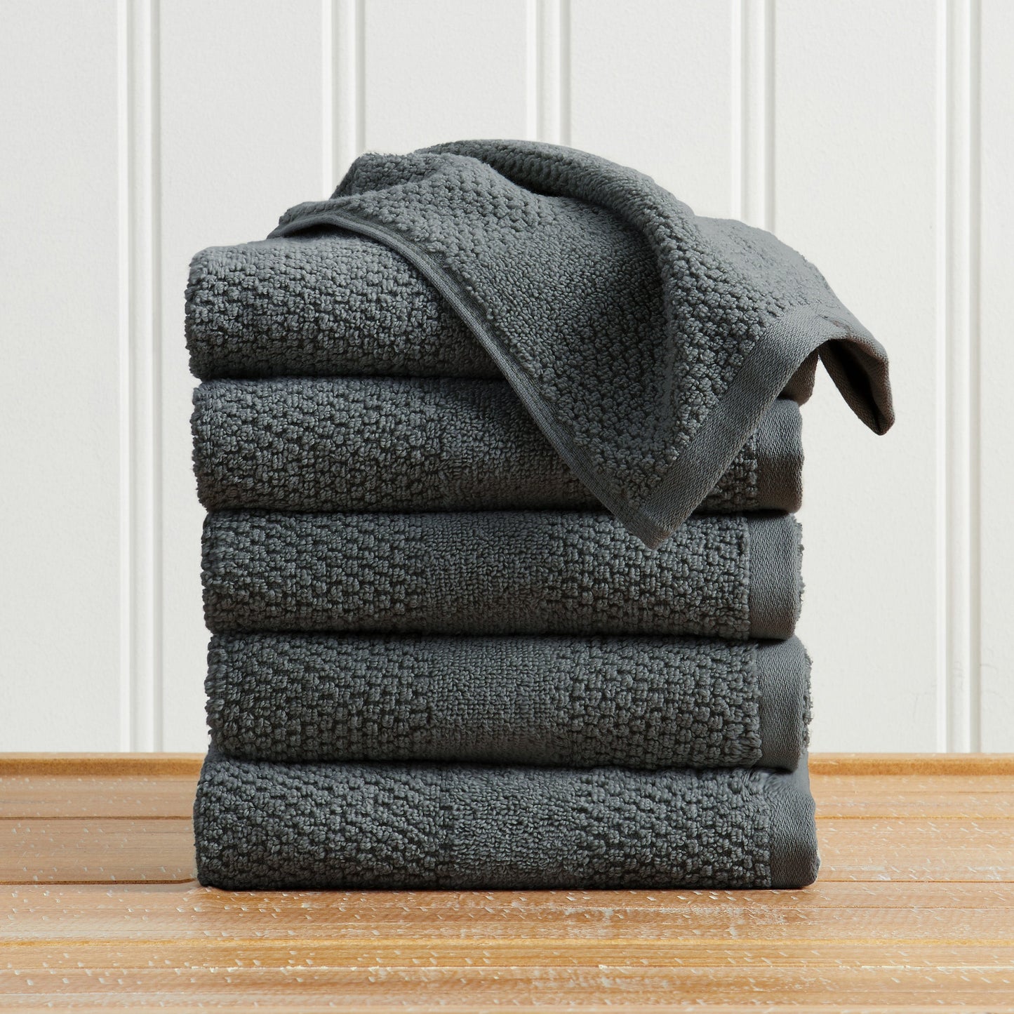 Pure Cotton Woven Bath Towel Set and a Soft Feel