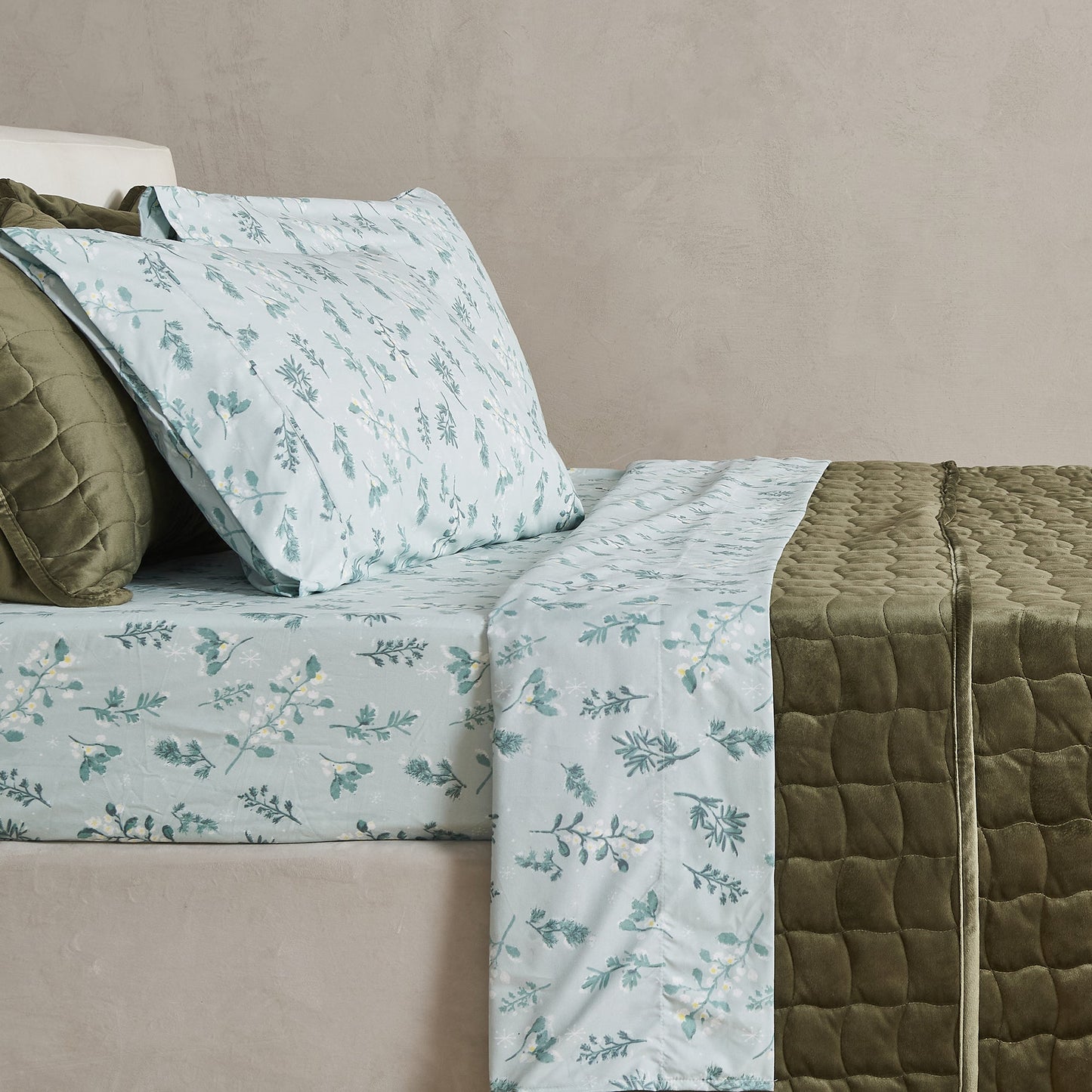 Watercolor Floral Sheet Set and a Pillowcase