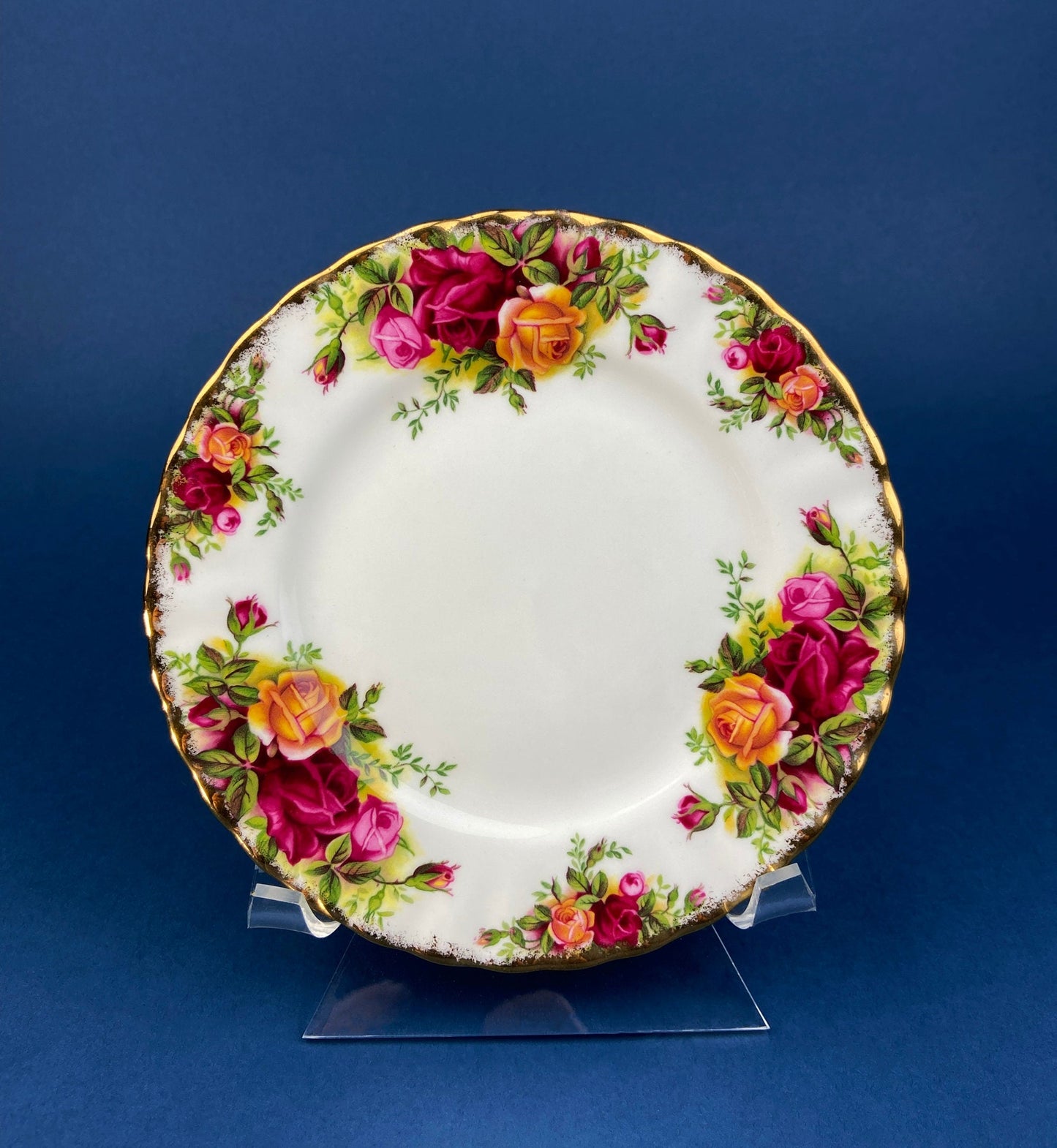 Plato de postre Royal Albert. Motivo de rosas antiguas. Alta cocina. Regalo para ella.