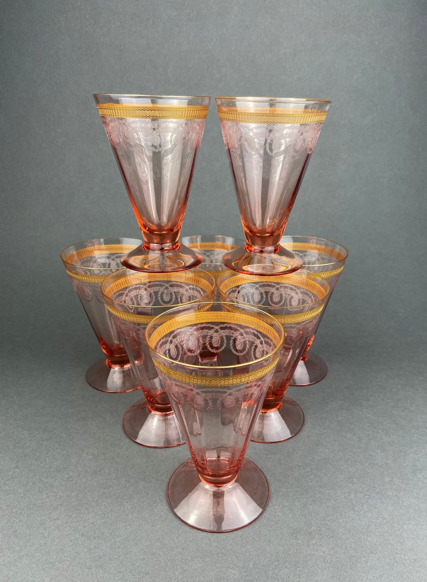 Copas altas antiguas de cristal para sorbete de Fostoria. Diseño grabado en rosa medianoche. Juego de seis copas de 113 ml. Repuestos. Alta cocina.