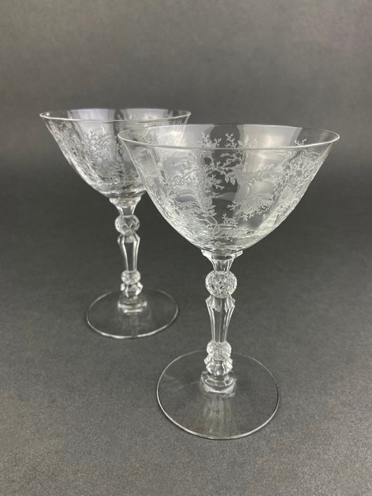 Copas de vino clarete Fostoria vintage. Juego de dos copas con motivos chintz. Alta cocina.