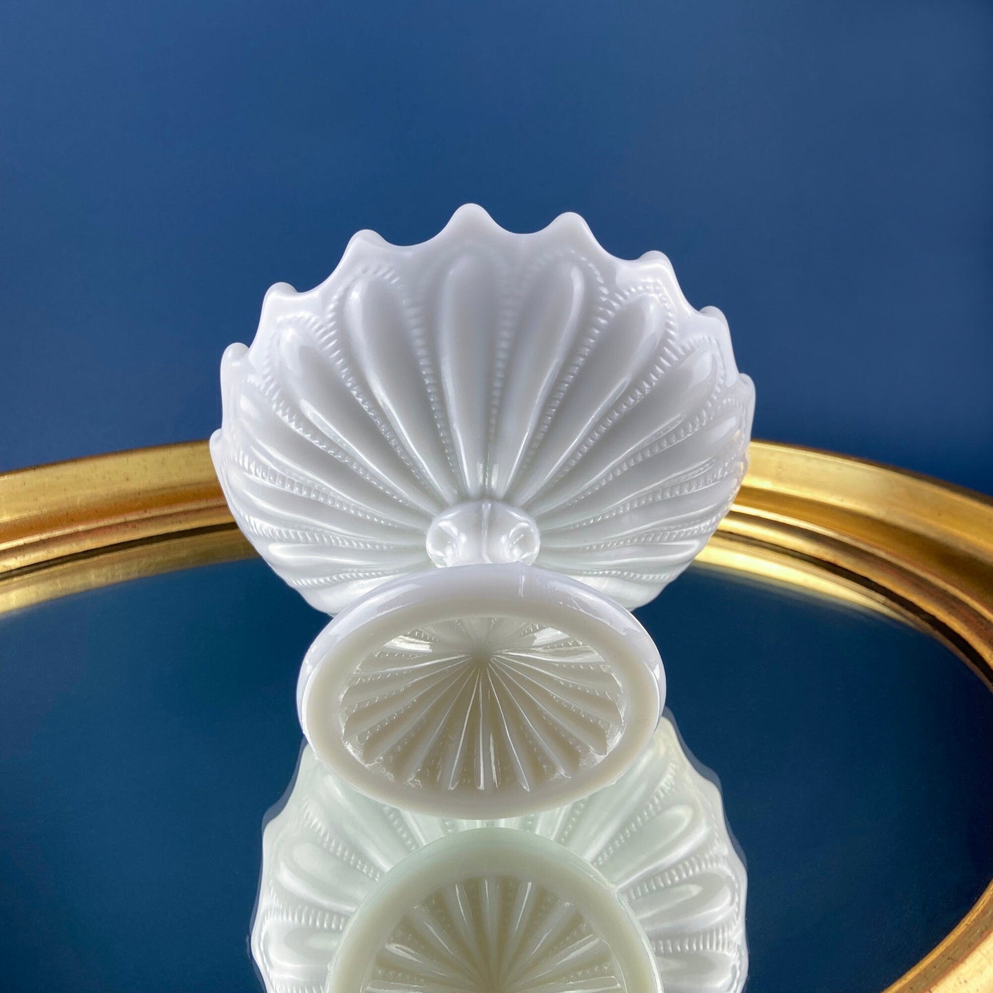 Small Milk Glass Footed Fruit or Candy Bowl with Scalloped Edge. Home Dining Room Kitchen Decor. White Serving Dish. Collectible Milk Glass.