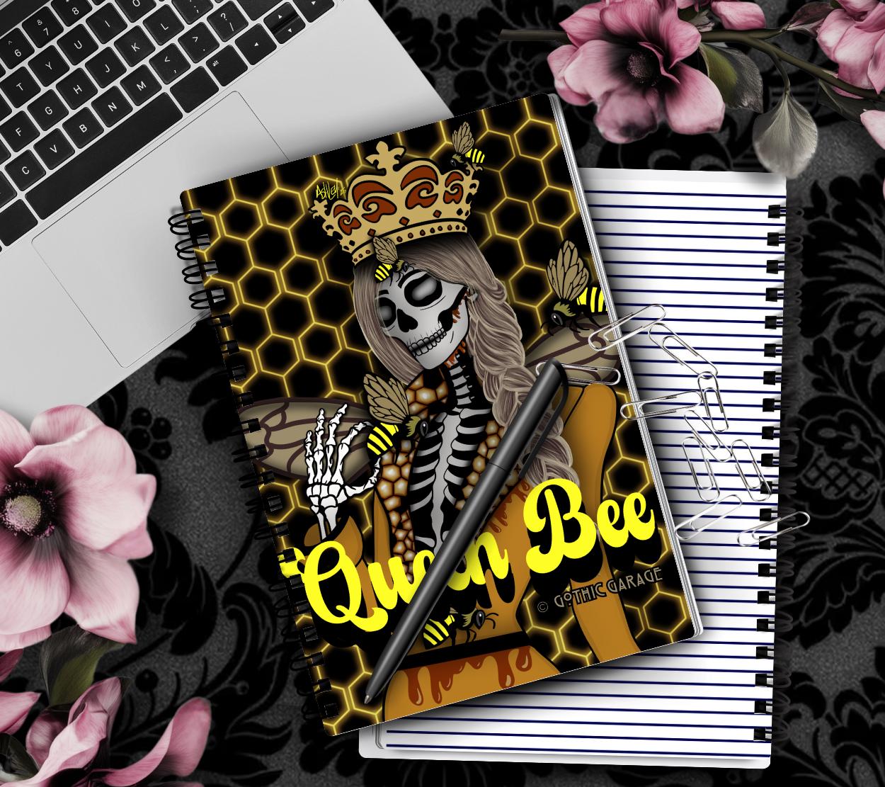 Cuaderno "Abeja Reina de los Muertos" - Dibujo a mano - 160 páginas rayadas para tareas y notas diarias