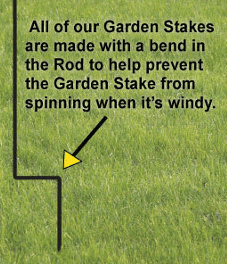 Pit Bull Garden Statue or Wall Art label on green lawn with yellow arrow on Tampa Home & Garden Store