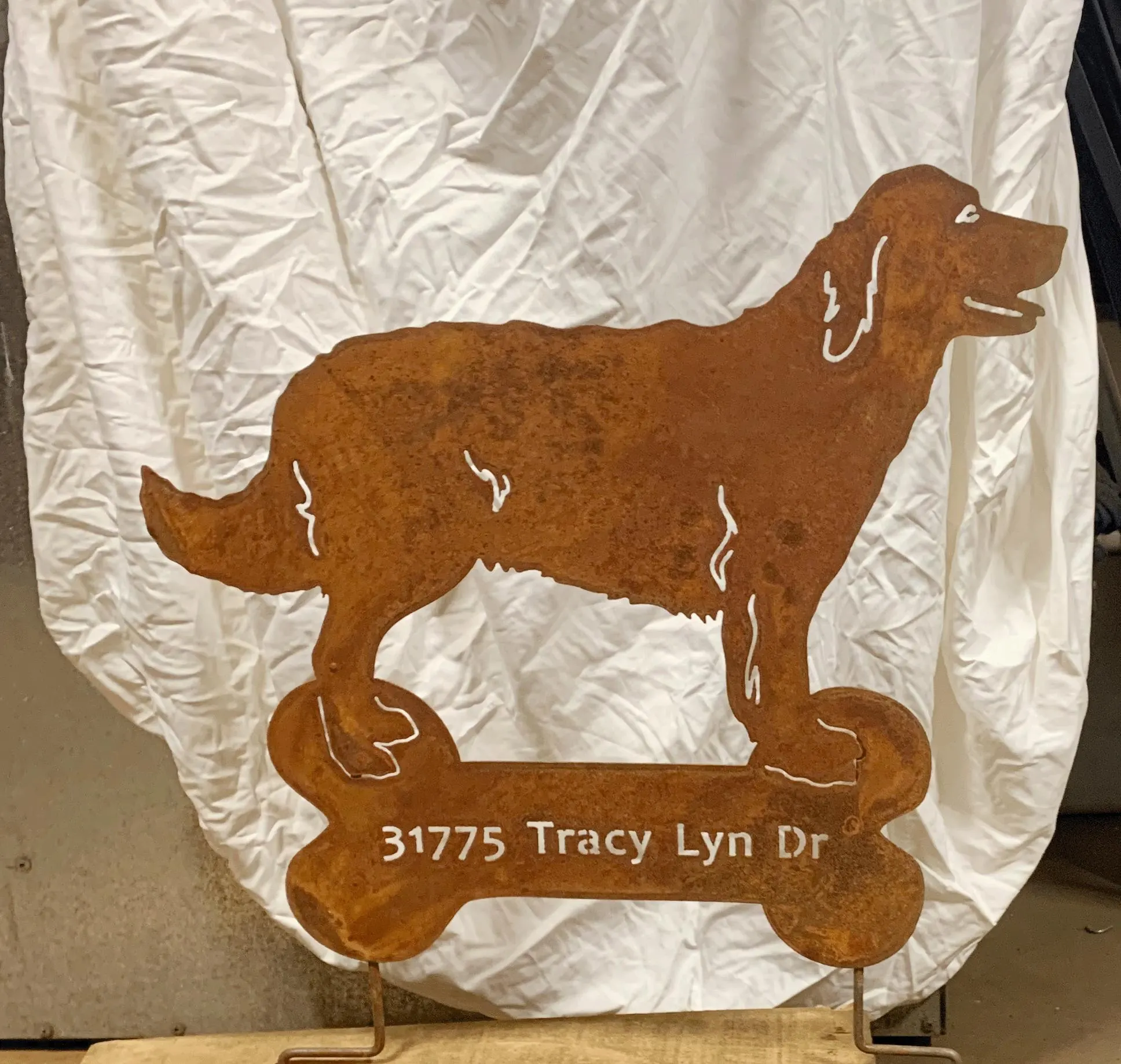 Golden Retriever garden stake in rusted metal with ground stake by Rustica Ornamentals on Tampa Home & Garden Store
