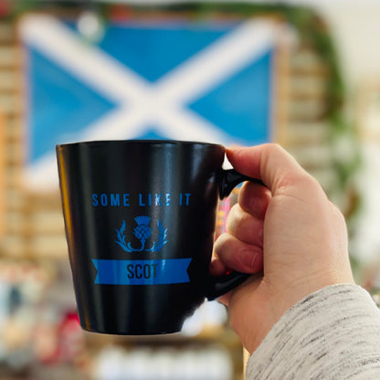 Taza de cerámica de 14 oz de dos tonos "Some Like It Scot"
