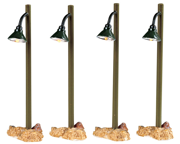 Ensemble de 4 lampadaires rustiques