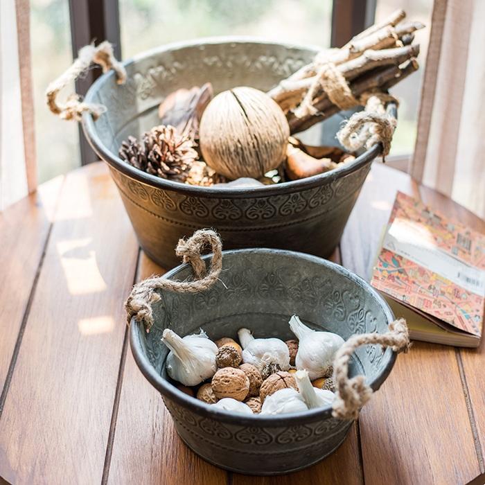 Iron tub set of 3 with rope handles and antique flower pattern, filled with garlic bulbs on Tampa Home & Garden Store