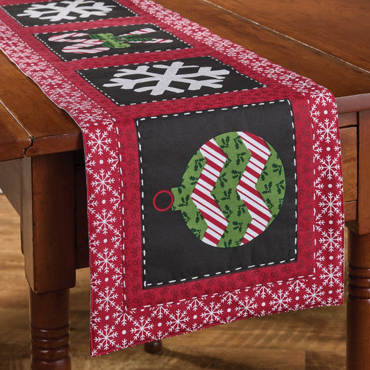Chemin de table matelassé à motifs de cannes de Noël et de flocons de neige, 137 cm (54 pouces)