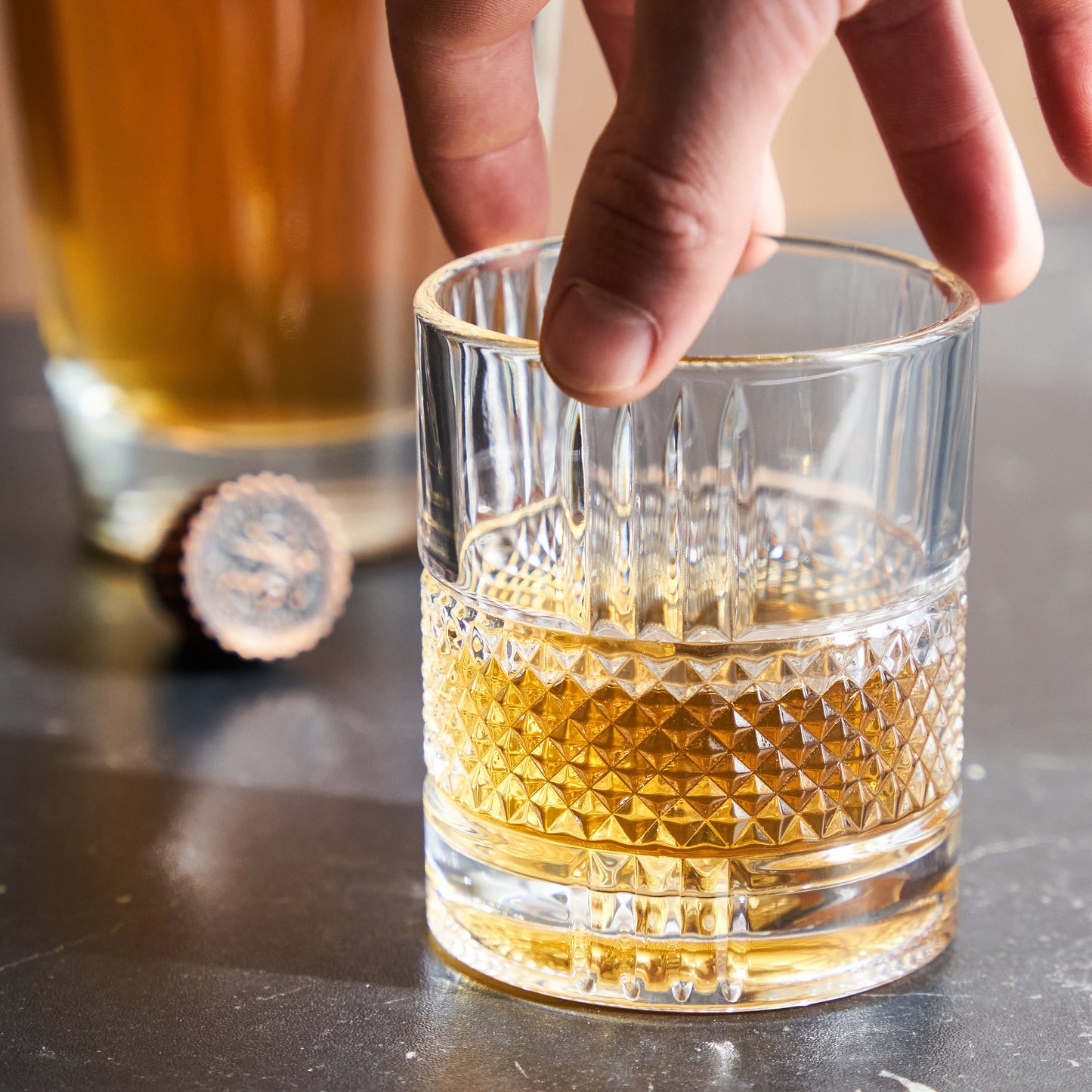 Rotating crystal whiskey rocks glass for the home