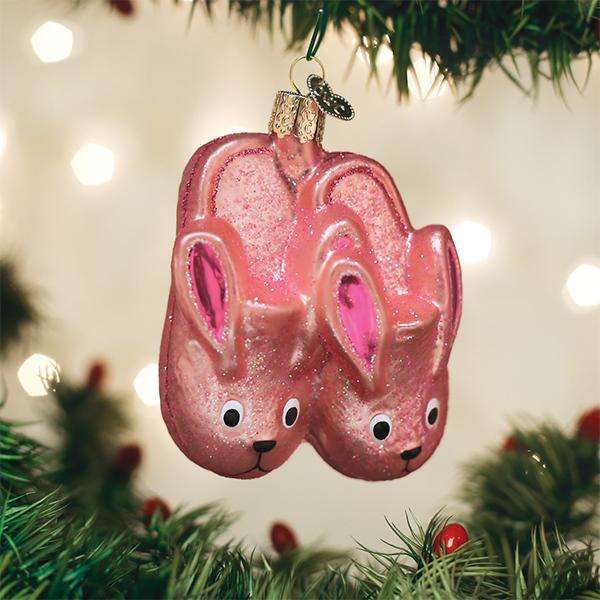 Adorno de cristal con forma de pantuflas de conejito