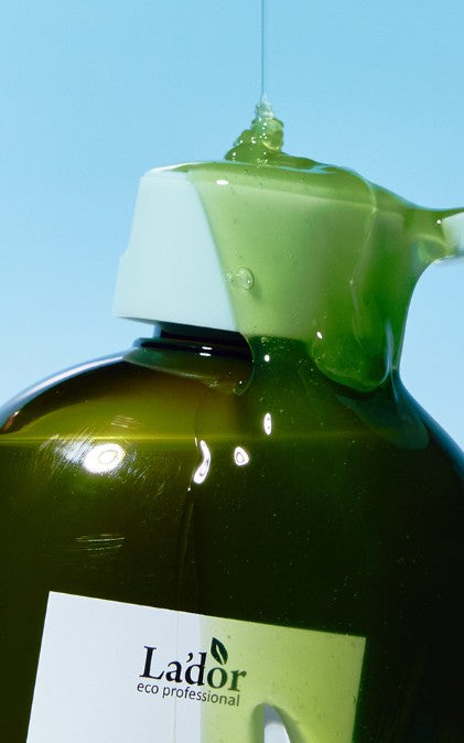 Lador Root Re-Boot Shampoo 800ml Activating in green bottle with white cap on Tampa Home & Garden Store