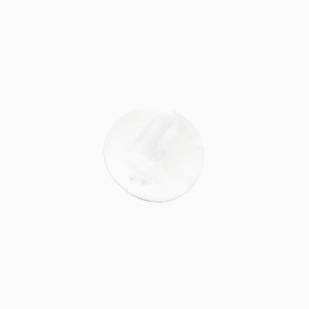 LADOR Wonder Bubble Shampoo Seoulia 530ml white creamy foam dollop on white background on Tampa Home & Garden Store