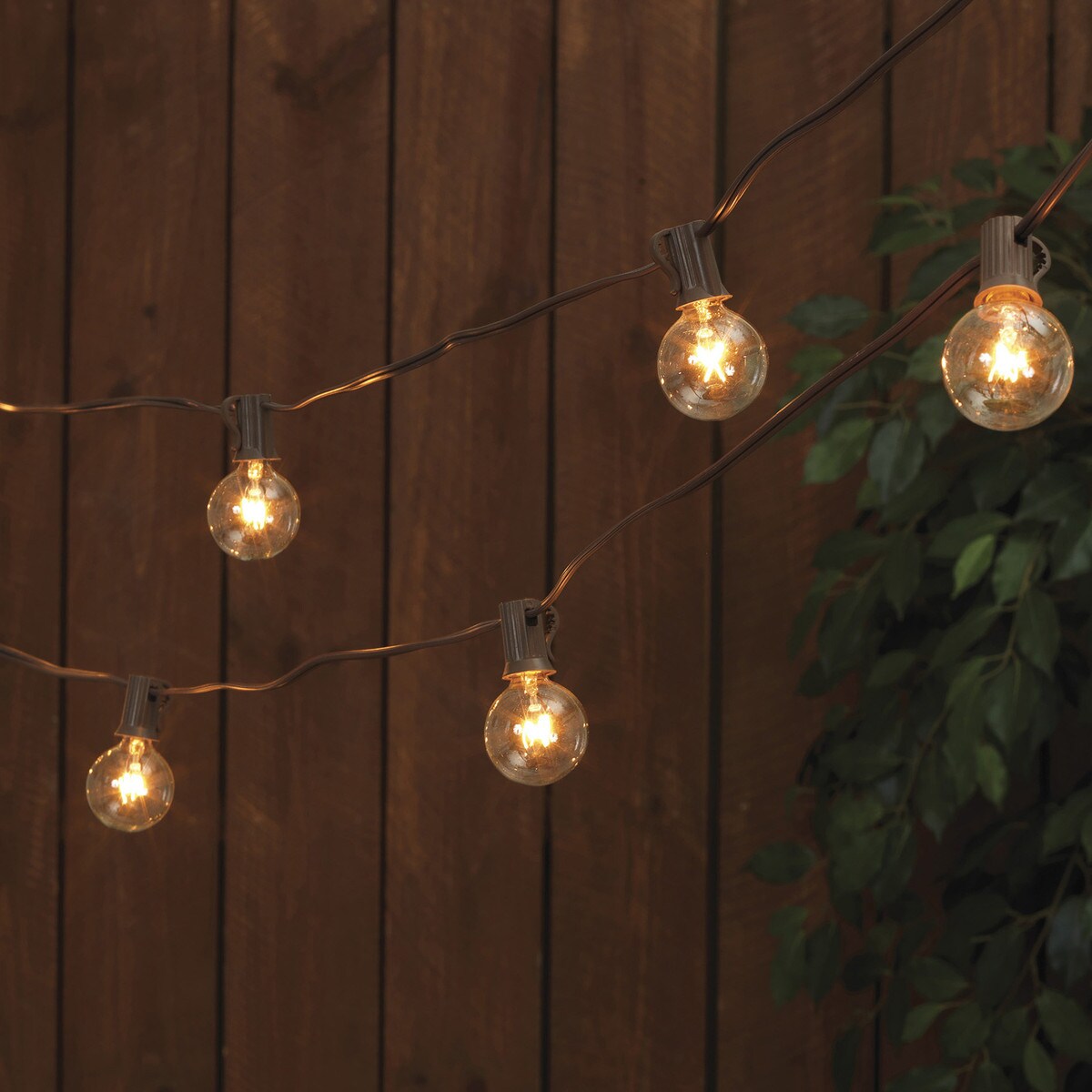 Juego de luces para patio: 20 bombillas G40 con cable marrón