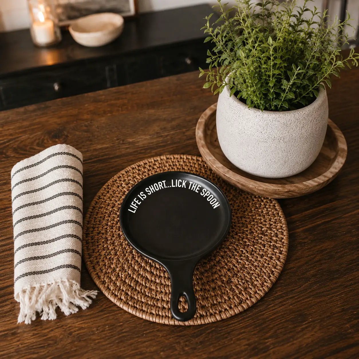 Lick the Spoon Bold Spoon Rest for Kitchen Style