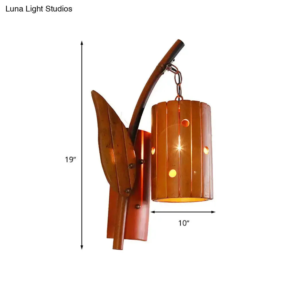 Lodge Style Brown Wooden Wall Lamp Lantern