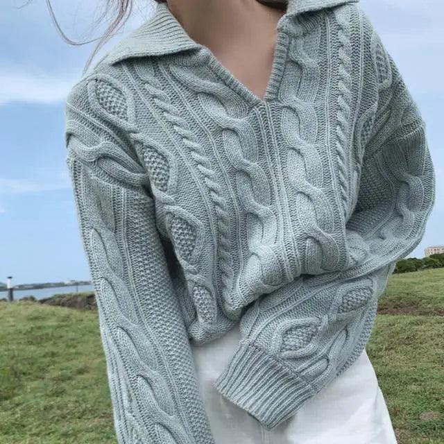 Cable-knit sweater in light gray, oversized with turn-down collar on Tampa Home & Garden Store
