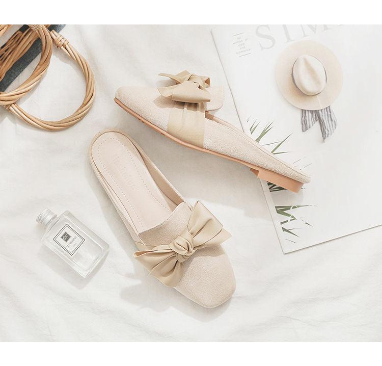 Stevvex women's beige bow-embellished closed-toe sandals with flat heel on Tampa Home & Garden Store