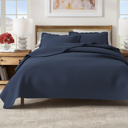 the Alicia Solid Quilt and Classic Stitch Set