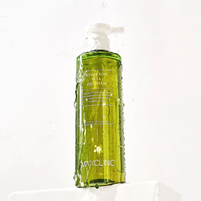 MAXCLINIC Hyaluron Vita Oil Foam cleansing oil bottle in green plastic with white pump on Tampa Home & Garden Store