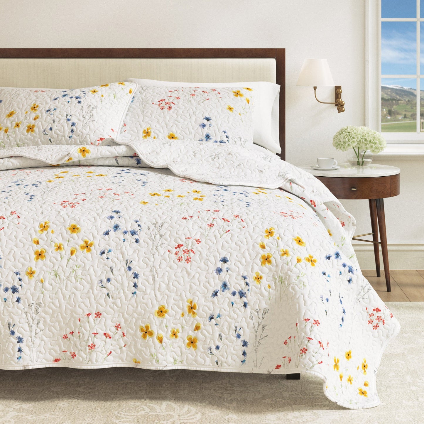 Vibrant Wildflower Quilt Set For The Bedroom