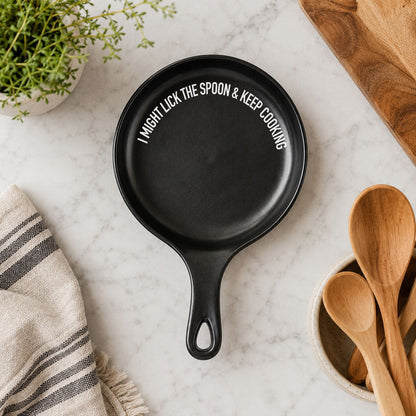Lick the Spoon & Cook spoon rest by Gia Roma, black round kitchen accessory on Tampa Home & Garden Store