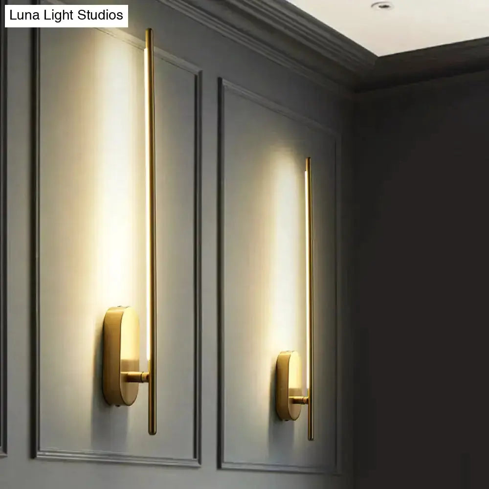 Minimalist Gold Vertical Rod Wall Lamp Sconce