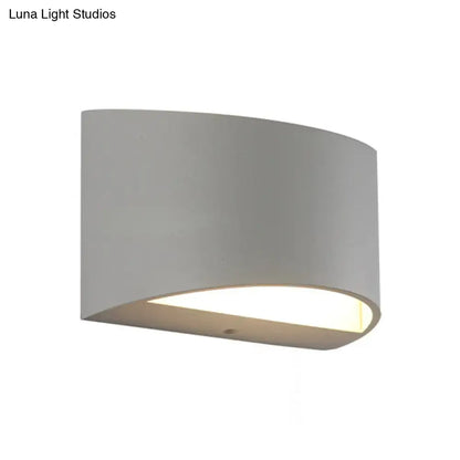 Curved Metal Wall Sconce white finish by Decorbites, modern wall lamp for home & garden on Tampa Home & Garden Store