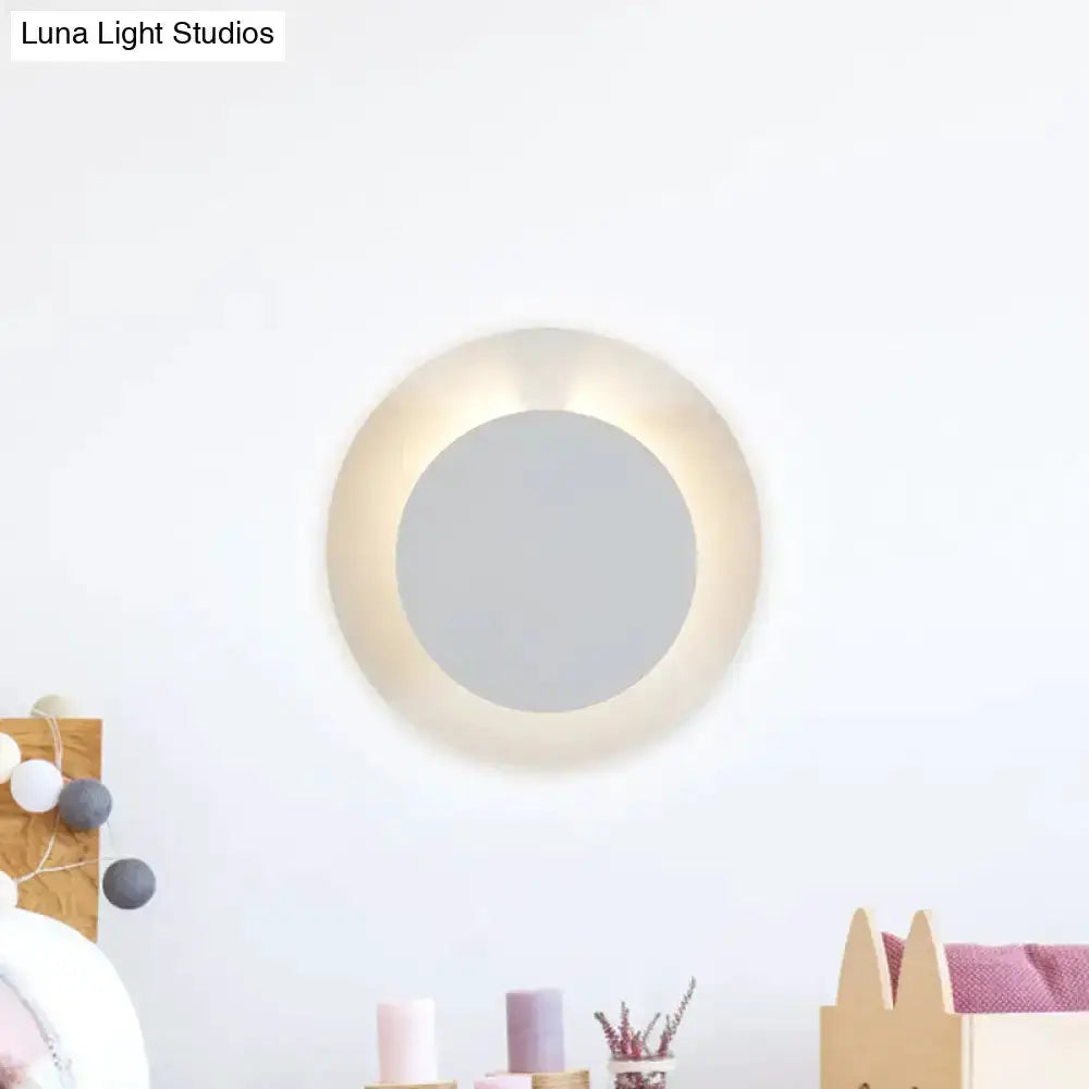 Minimalist White LED Wall Sconce Lamp for Bedroom