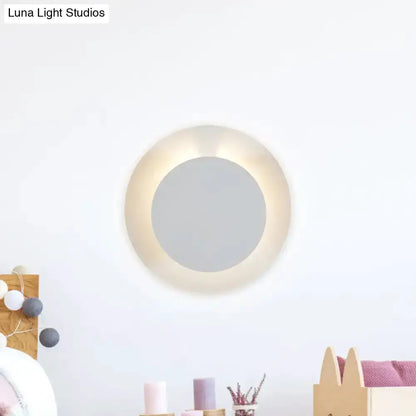 Minimalist White LED Wall Sconce Lamp for Bedroom