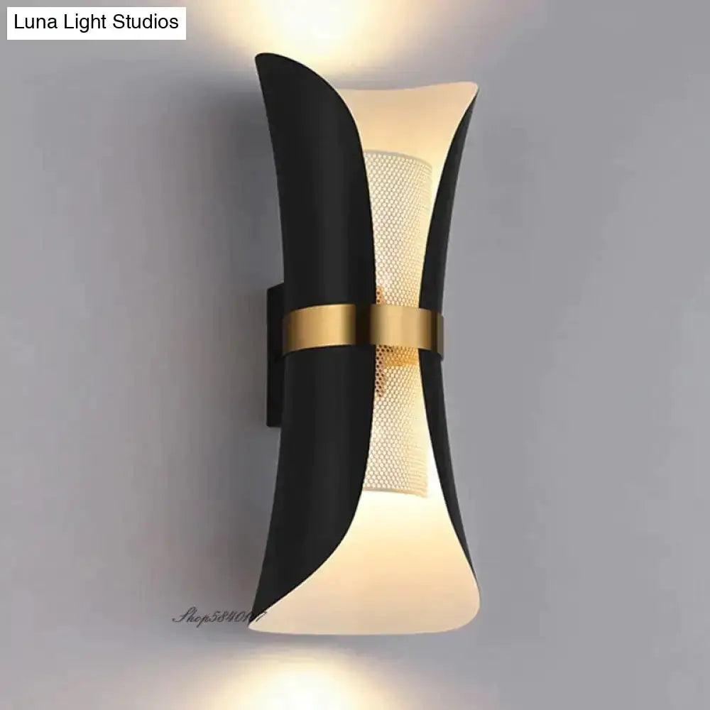 Black and Gold Curved Wall Lamp for Bedroom