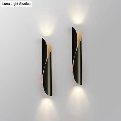 Modern Black and Gold Twisted Wall Sconce Light