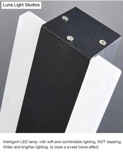 Modern Black Linear LED Wall Light Garden Sconce