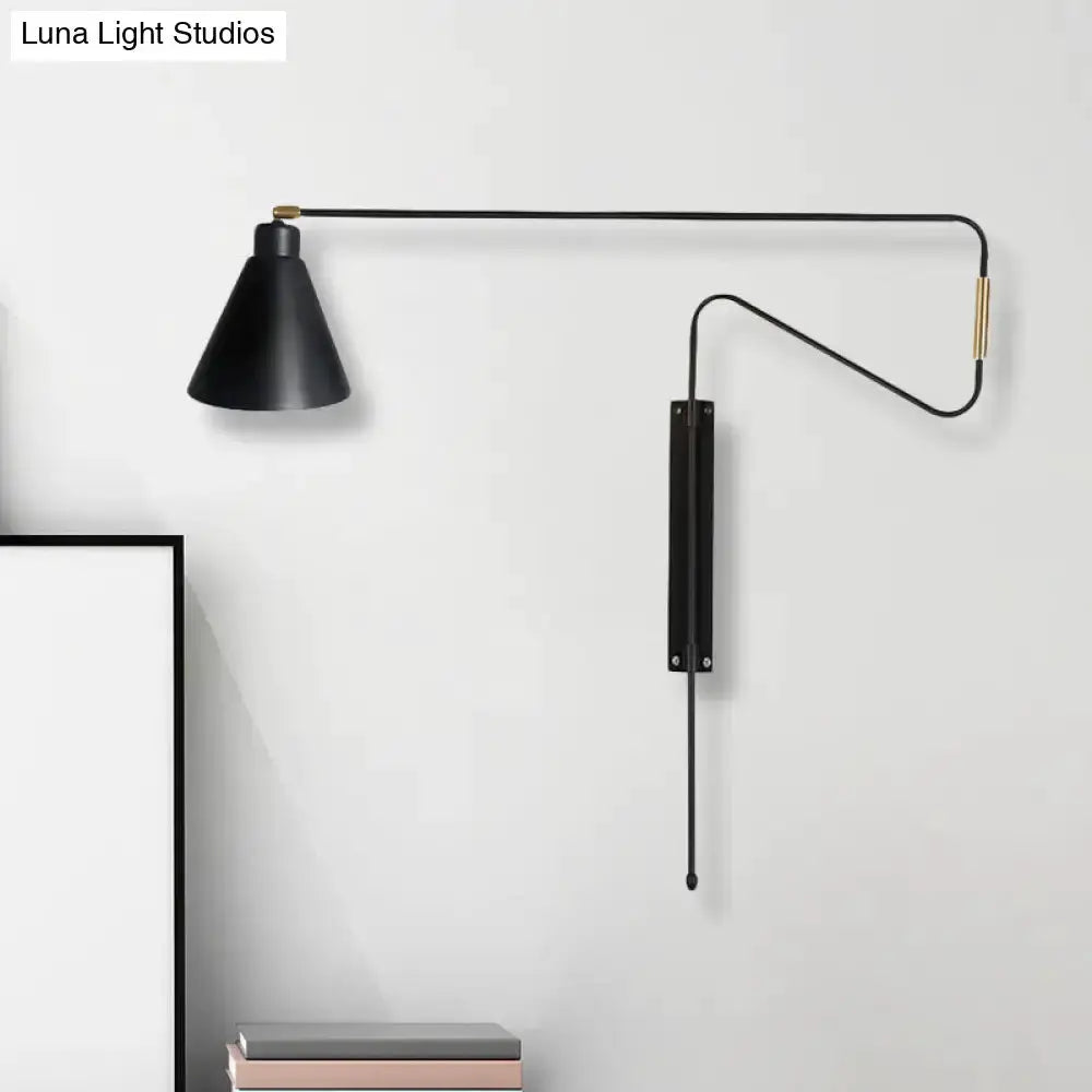 Modern Black Metal Wall Lamp with Long Arm